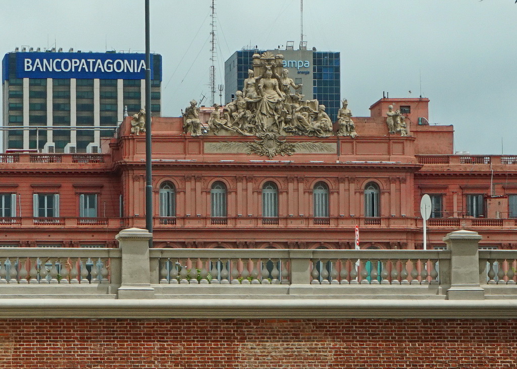 Рожевий Будинок (Casa Rosada) в Буенос-Айресі Рожевий Будинок (Casa Rosada) в Буенос-Айресі
