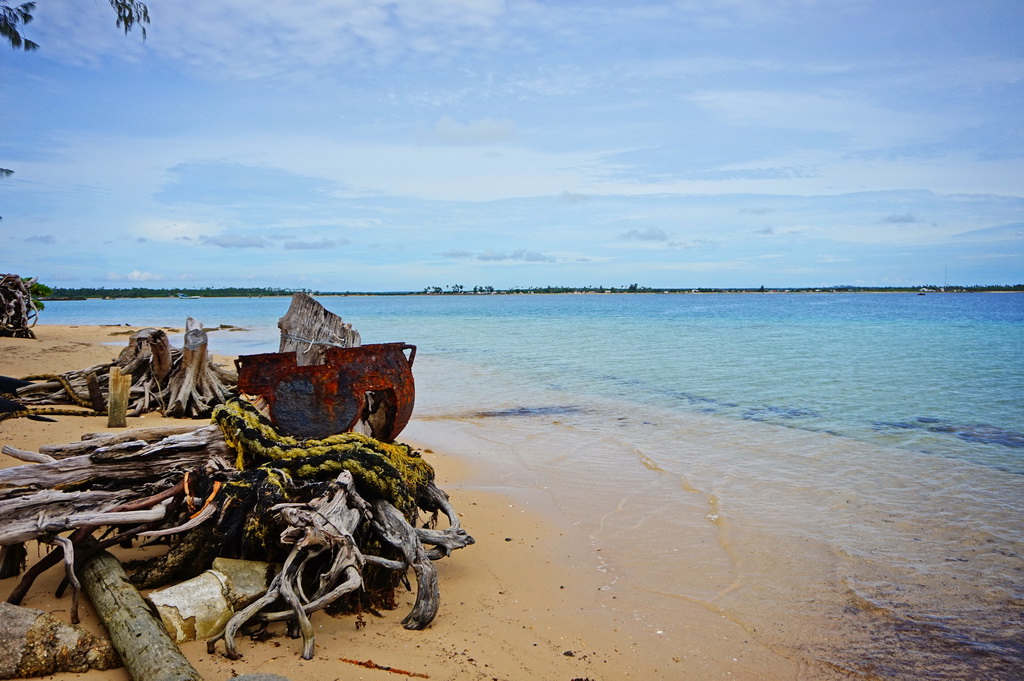 Острів Пангаїмоту (Pangaimotu island)
