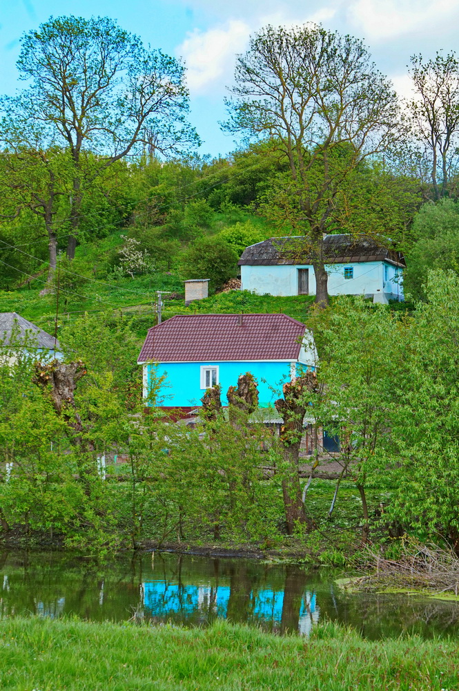 Долина річки Збруч у Сатанові