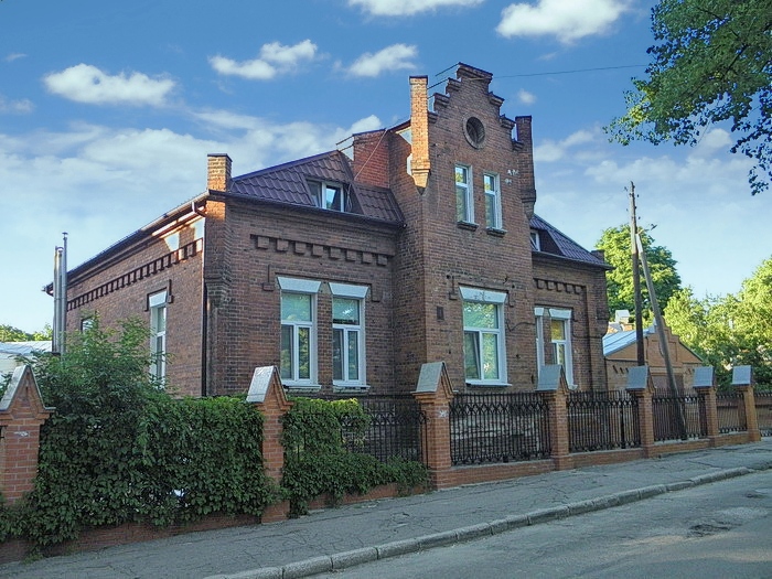 Костел плебанія.JPG